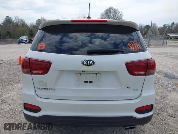 2020 Kia Sorento S z VIN 5XYPG4A52LG622321, wystawiony jako IAAI lot #41790301 z przebiegiem 155 766 mil mil oraz . Historia ofert i sprzedaży dostępna na DreamBid. Obrazek 16.