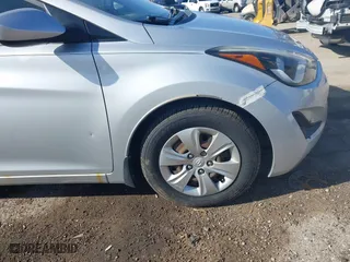 2016 Hyundai Elantra SE with VIN KMHDH4AE3GU529999, listed as a IAAI auction lot 41932413 with 171,360 mi miles. Bid and sale history available at carsss.com. Image 18.