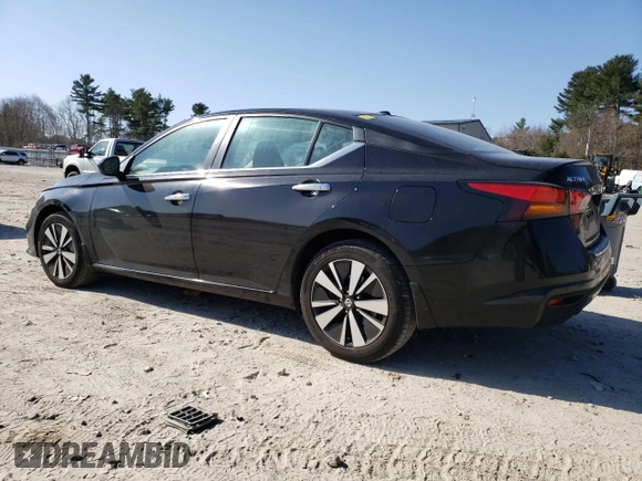 2022 Nissan Altima SV z VIN 1N4BL4DW1NN307831, wystawiony jako Copart lot #48967785 z przebiegiem 28 078 mil mil oraz Nie do naprawy • Non repairable. Historia ofert i sprzedaży dostępna na DreamBid. Obrazek 2.