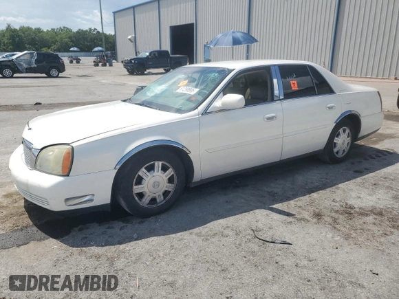 2004 Cadillac DeVille z VIN 1G6KD54Y44U226800, wystawiony jako Copart lot #61298895 z przebiegiem 108 211 mil mil oraz Szkoda całkowita • Salvage title. Historia ofert i sprzedaży dostępna na DreamBid. Obrazek 1.