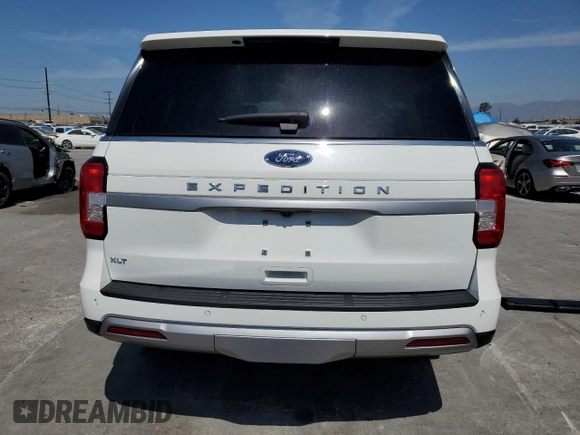 2022 Ford Expedition XLT with VIN 1FMJU1JT5NEA51183, listed as a Copart auction lot 54157545 with 32,969 mi miles and Salvage Title. Bid and sale history available at carsss.com. Image 6.