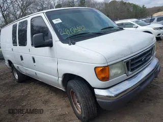 2003 Ford Econoline Cargo with VIN 1FTNE24223HC04321, listed as a IAAI auction lot 42015261 with 183,098 mi miles. Bid and sale history available at carsss.com. Image 1.