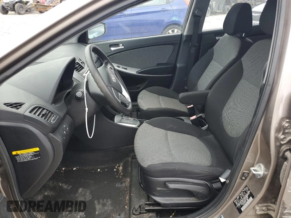 2012 Hyundai Accent GS z VIN KMHCT5AE0CU015960, wystawiony jako Copart lot #52250035 z przebiegiem 93 818 mil mil oraz Szkoda całkowita • Salvage title. Historia ofert i sprzedaży dostępna na DreamBid. Obrazek 7.
