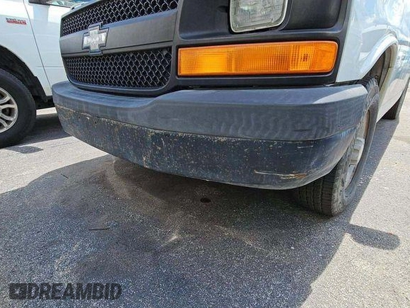 2005 Chevrolet Express Passenger with VIN 1GAHG39U151149680, listed as a IAAI auction lot 42633644 with 165,707 mi miles and . Bid and sale history available at DreamBid. Image 33.