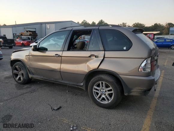 2004 BMW X5 4.4i with VIN 5UXFB53594LV02646, listed as a Copart auction lot 83036934 with 180,810 mi miles and Salvage Title. Bid and sale history available at carsss.com. Image 2.