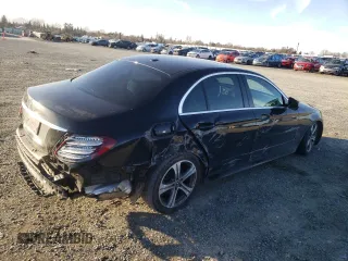 2018 Mercedes-Benz E-Class E 300 with VIN WDDZF4JB9JA320495, listed as a Copart auction lot 40448373 with 48,435 mi miles. Bid and sale history available at carsss.com. Image 3.
