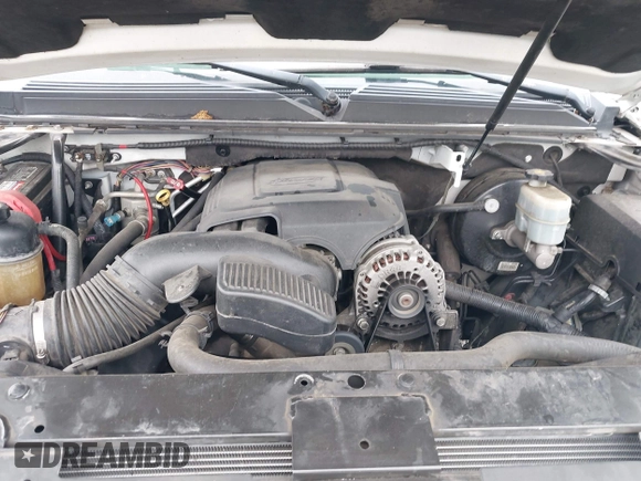 2007 Chevrolet Tahoe LT with VIN 1GNFC13007R415013, listed as a IAAI auction lot 42370633 with 302,992 mi miles and . Bid and sale history available at DreamBid. Image 10.