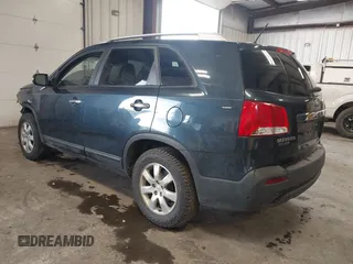 2011 Kia Sorento LX with VIN 5XYKT4A12BG127151, listed as a IAAI auction lot 41891186 with 103,690 mi miles. Bid and sale history available at carsss.com. Image 3.