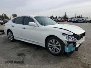 2013 Infiniti M37 with VIN JN1BY1AP6DM510258, listed as a Copart auction lot 84430924 with 136,641 mi miles and Salvage Title. Bid and sale history available at carsss.com. Image 4.