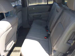 2015 Honda Pilot Touring with VIN 5FNYF3H92FB020766, listed as a IAAI auction lot 41983315 with 201,086 mi miles. Bid and sale history available at carsss.com. Image 8.