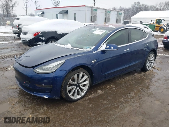 2018 Tesla Model 3 Long Range Battery z VIN 5YJ3E1EA5JF006370, wystawiony jako IAAI lot #41565266 z przebiegiem 55 376 mil mil oraz . Historia ofert i sprzedaży dostępna na DreamBid. Obrazek 17.