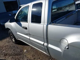 2007 Mitsubishi Raider LS with VIN 1Z7HC22K67S265576, listed as a IAAI auction lot 41375976 with 108,471 mi miles. Bid and sale history available at carsss.com. Image 15.
