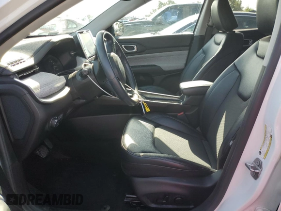 2022 Jeep Compass Latitude с VIN 3C4NJDBBXNT122058, выставлен на аукционе Copart как лот 61243605 с пробегом 48 772 миль миль и Списание • Salvage title. История ставок и продаж доступна на DreamBid. Изображение 7.