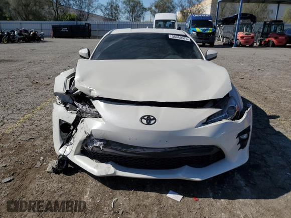 2018 Toyota 86 GT z VIN JF1ZNAE1XJ9700563, wystawiony jako Copart lot #56340975 z przebiegiem 59 482 mil mil oraz Szkoda całkowita • Salvage title. Historia ofert i sprzedaży dostępna na DreamBid. Obrazek 5.