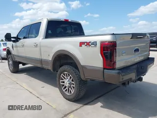 2017 Ford F-250 Lariat with VIN 1FT7W2B60HED84497, listed as a IAAI auction lot 42412777 with 98,934 mi miles and . Bid and sale history available at DreamBid. Image 3.