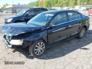 2013 Volkswagen Jetta SE with VIN 3VWDP7AJ3DM360389, listed as a IAAI auction lot 42221604 with 255,244 mi miles and . Bid and sale history available at DreamBid. Image 2.