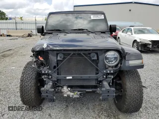 2018 Jeep Wrangler Unlimited Rubicon with VIN 1C4HJXFG8JW232955, listed as a Copart auction lot 49898225 with 22,717 mi miles and Salvage title. Bid and sale history available at DreamBid. Image 5.