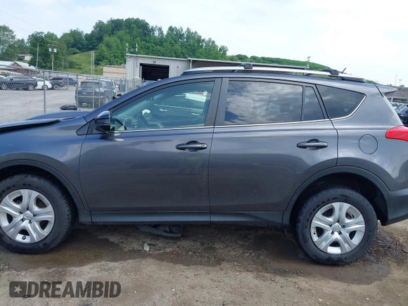 2015 Toyota RAV4 LE z VIN JTMBFREV8FJ039910, wystawiony jako IAAI lot #42423920 z przebiegiem 14 362 mil mil oraz . Historia ofert i sprzedaży dostępna na DreamBid. Obrazek 15.