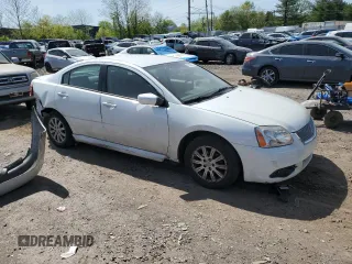 2010 Mitsubishi Galant FE z VIN 4A32B2FF1AE012718, wystawiony jako Copart lot #54487945 z przebiegiem 132 109 mil mil oraz Szkody całkowita. Historia ofert i sprzedaży dostępna na DreamBid. Obrazek 4.
