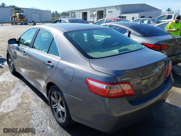 2008 Toyota Camry LE with VIN 4T1BE46K28U207516, listed as a IAAI auction lot 41500314 with 211,000 mi miles. Bid and sale history available at carsss.com. Image 3.