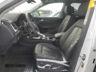 2023 Audi Q5 Premium Plus with VIN WA1BBAFY2P2093652, listed as a Copart auction lot 88666715 with 9,990 mi miles and Salvage title. Bid and sale history available at DreamBid. Image 7.
