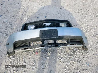 2012 Ford Mustang Premium z VIN 1ZVBP8AM7C5285563, wystawiony jako Copart lot #60732815 z przebiegiem 134 923 mil mil oraz Szkoda całkowita • Salvage title. Historia ofert i sprzedaży dostępna na DreamBid. Obrazek 12.