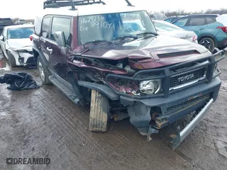2007 Toyota FJ Cruiser with VIN JTEBU11F070091041, listed as a IAAI auction lot 41624836 with 192,920 mi miles. Bid and sale history available at carsss.com. Image 1.