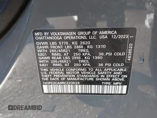2024 Volkswagen Atlas SEL Premium R-Line z VIN 1V2FE2CA9RC223529, wystawiony jako IAAI lot #41188547 z przebiegiem 24 711 mil mil oraz . Historia ofert i sprzedaży dostępna na DreamBid. Obrazek 9.