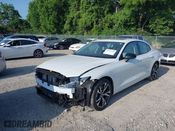 2024 Volvo S60 Core Dark Theme with VIN 7JRL12TK9RG303982, listed as a IAAI auction lot 42612329 with 5,618 mi miles and . Bid and sale history available at DreamBid. Image 18.
