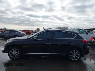 2016 Infiniti QX50 with VIN JN1BJ0RP7GM233062, listed as a IAAI auction lot 41152587 with 122,177 mi miles. Bid and sale history available at carsss.com. Image 15.