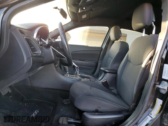2014 Chrysler 200 Touring with VIN 1C3CCBBB1EN137252, listed as a Copart auction lot 55151275 with 132,878 mi miles and Clean Title. Bid and sale history available at carsss.com. Image 7.