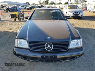 1996 Mercedes-Benz SL-Class with VIN WDBFA67F2TF132052, listed as a Copart auction lot 77601444 with 161,450 mi miles and Clean Title. Bid and sale history available at carsss.com. Image 5.