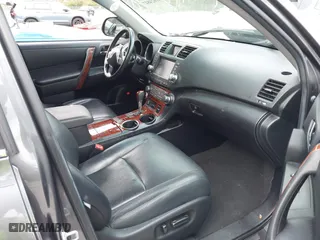2012 Toyota Highlander Limited with VIN 5TDYK3EH5CS065327, listed as a IAAI auction lot 41624847 with 187,059 mi miles. Bid and sale history available at carsss.com. Image 5.