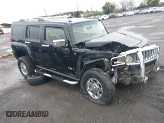 2006 Hummer H3 with VIN 5GTDN136968127972, listed as a IAAI auction lot 41958066 with 248,801 mi miles. Bid and sale history available at carsss.com. Image 1.