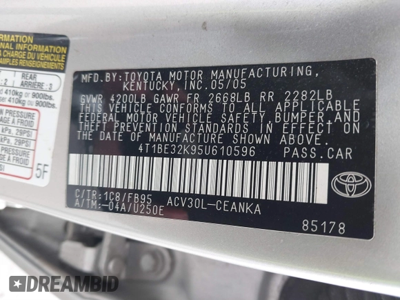 2005 Toyota Camry STD z VIN 4T1BE32K95U610596, wystawiony jako IAAI lot #41908876 z przebiegiem 249 640 mil mil oraz . Historia ofert i sprzedaży dostępna na DreamBid. Obrazek 9.