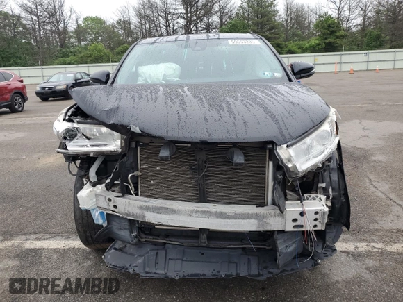 2018 Toyota Highlander LE z VIN 5TDBZRFH3JS871179, wystawiony jako Copart lot #59553235 z przebiegiem 130 069 mil mil oraz Szkoda całkowita • Salvage title. Historia ofert i sprzedaży dostępna na DreamBid. Obrazek 5.