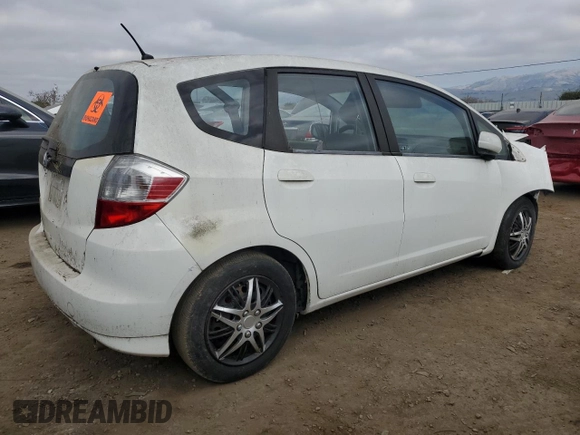 2013 Honda Fit with VIN JHMGE8H31DC063544, listed as a Copart auction lot 43292445 with 0 mi miles and Salvage Title. Bid and sale history available at carsss.com. Image 3.
