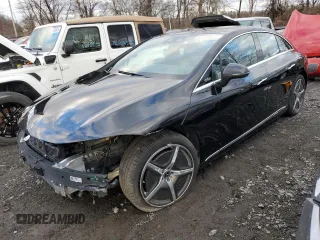 2023 Mercedes-Benz EQE 350 z VIN W1KEG1CB4PF024240, wystawiony jako Copart lot #87231884 z przebiegiem 24 688 mil mil oraz Szkoda całkowita • Salvage title. Historia ofert i sprzedaży dostępna na DreamBid. Obrazek 1.