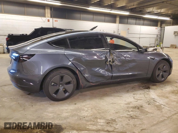 2022 Tesla Model 3 z VIN 5YJ3E1EAXNF313989, wystawiony jako Copart lot #88564835 z przebiegiem 35 407 mil mil oraz Szkoda całkowita • Salvage title. Historia ofert i sprzedaży dostępna na DreamBid. Obrazek 3.