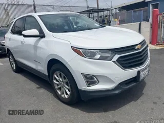 2019 Chevrolet Equinox LT z VIN 2GNAXTEV9K6199184, wystawiony jako IAAI lot #42545110 z przebiegiem 56 143 mil mil oraz . Historia ofert i sprzedaży dostępna na DreamBid. Obrazek 8.