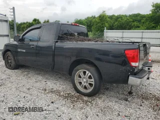 2006 Nissan Titan SE z VIN 1N6BA06AX6N546044, wystawiony jako Copart lot #57662705 z przebiegiem 207 161 mil mil oraz Czysty tytuł • Clean title. Historia ofert i sprzedaży dostępna na DreamBid. Obrazek 2.