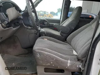 2004 Chevrolet Astro with VIN 1GNDM19X14B130754, listed as a Copart auction lot 69227074 with 268,847 mi miles and Salvage Title. Bid and sale history available at carsss.com. Image 7.