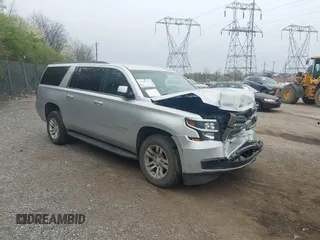 2017 Chevrolet Suburban LT with VIN 1GNSKHKC3HR191078, listed as a IAAI auction lot 41998257 with 165,238 mi miles. Bid and sale history available at carsss.com. Image 1.