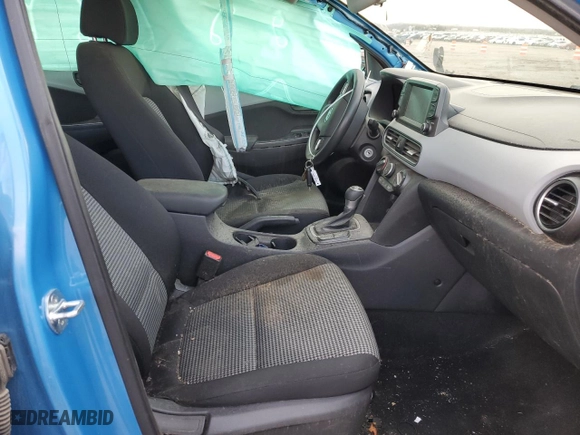 2019 Hyundai Kona SE with VIN KM8K12AAXKU252516, listed as a Copart auction lot 77579074 with 59,256 mi miles and Salvage Title. Bid and sale history available at carsss.com. Image 7.
