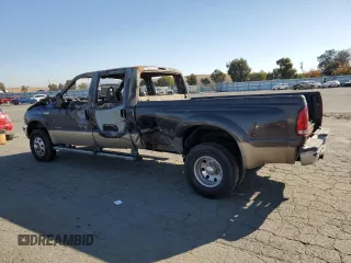 2000 Ford F-350 XL z VIN 1FTWW33F3YED40123, wystawiony jako Copart lot #79572484 z przebiegiem Nie podano mil oraz Nie do naprawy • Non repairable. Historia ofert i sprzedaży dostępna na DreamBid. Obrazek 2.