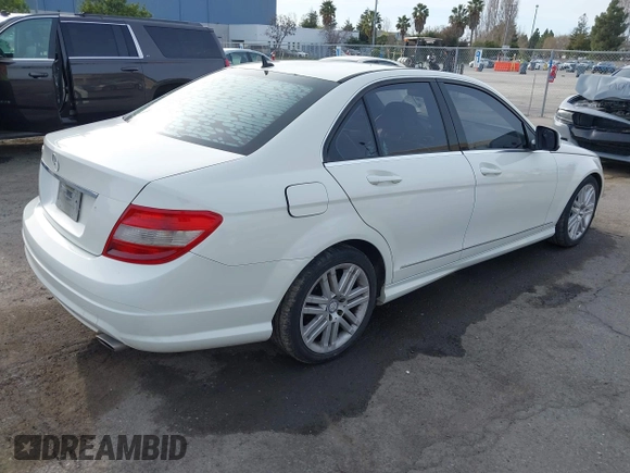 2009 Mercedes-Benz C-Class 3.0L Sport with VIN WDDGF54X49R061724, listed as a IAAI auction lot 41600801 with 91,637 mi miles. Bid and sale history available at carsss.com. Image 4.