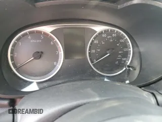 2020 Nissan Versa S z VIN 3N1CN8DV4LL862019, wystawiony jako Copart lot #51388275 z przebiegiem Nie podano mil oraz Nie do naprawy • Non repairable. Historia ofert i sprzedaży dostępna na DreamBid. Obrazek 9.