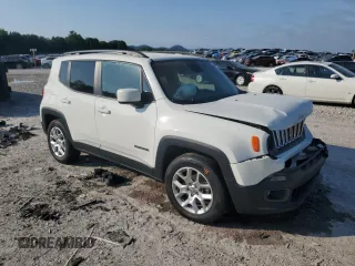 2018 Jeep Renegade Latitude with VIN ZACCJABB7JPH75163, listed as a Copart auction lot 54932455 with 267,193 mi miles and Salvage title. Bid and sale history available at DreamBid. Image 4.