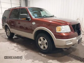 2006 Ford Expedition Eddie Bauer z VIN 1FMFU185X6LA74405, wystawiony jako IAAI lot #41334942 z przebiegiem 204 221 mil mil oraz . Historia ofert i sprzedaży dostępna na DreamBid. Obrazek 1.