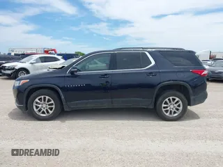 2020 Chevrolet Traverse LT Cloth z VIN 1GNERGKW3LJ151698, wystawiony jako IAAI lot #42016109 z przebiegiem 61 084 mil mil oraz . Historia ofert i sprzedaży dostępna na DreamBid. Obrazek 14.